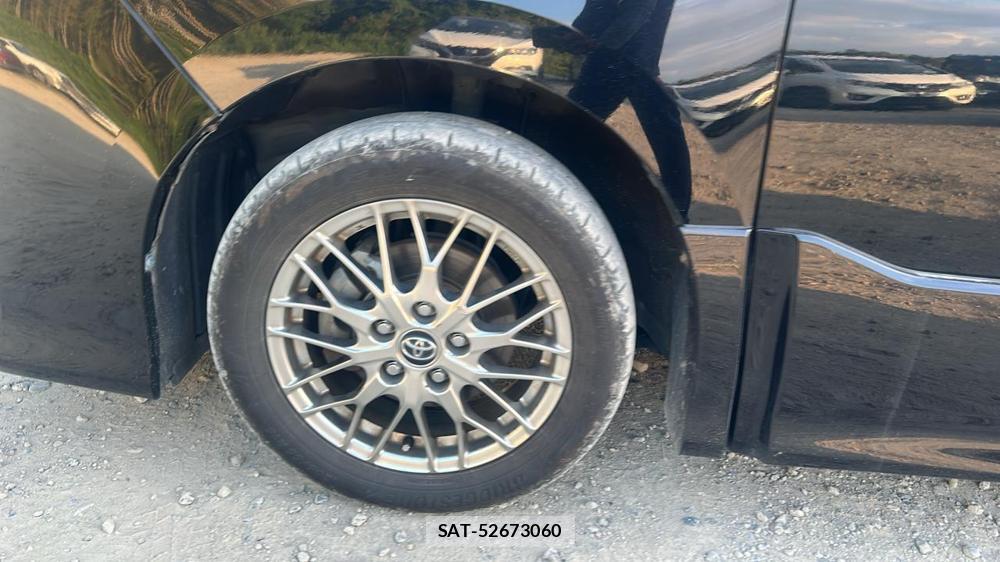 Toyota VOXY 2016 6920678-27