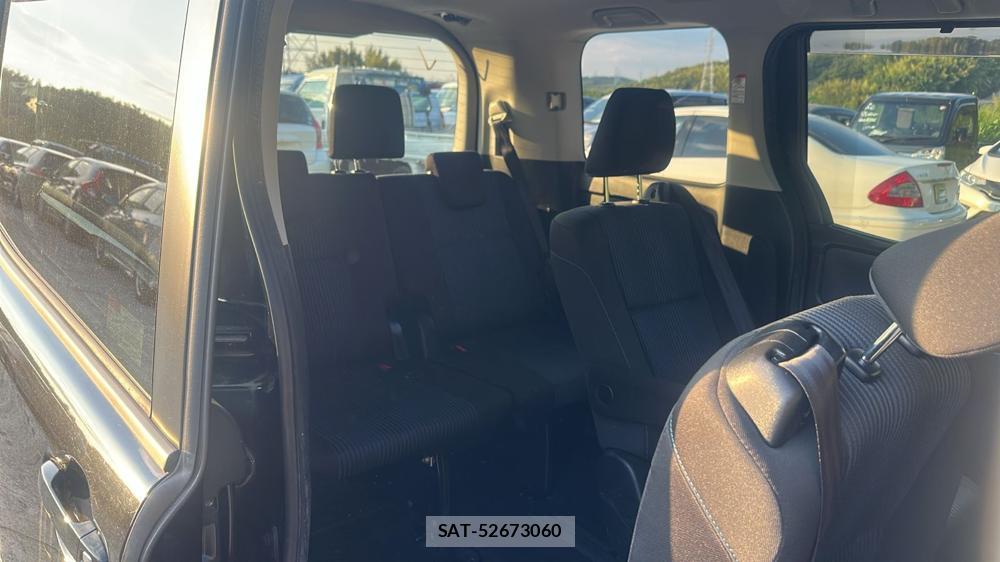 Toyota VOXY 2016 6920678-8