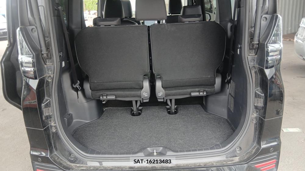 Toyota VOXY 2022 6920682-22