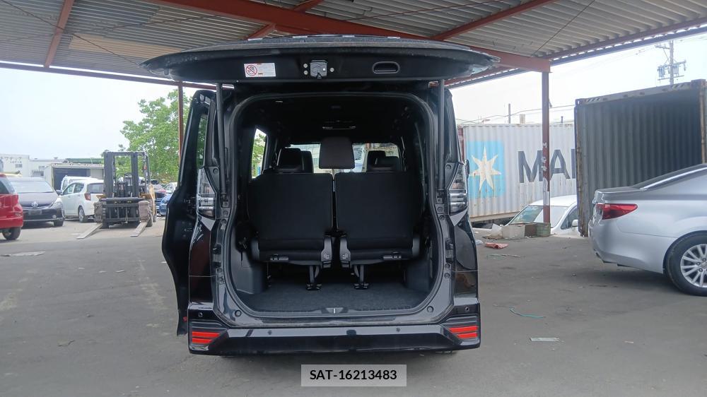 Toyota VOXY 2022 6920682-23