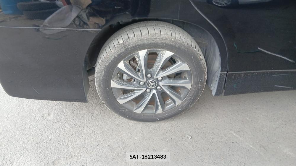 Toyota VOXY 2022 6920682-24