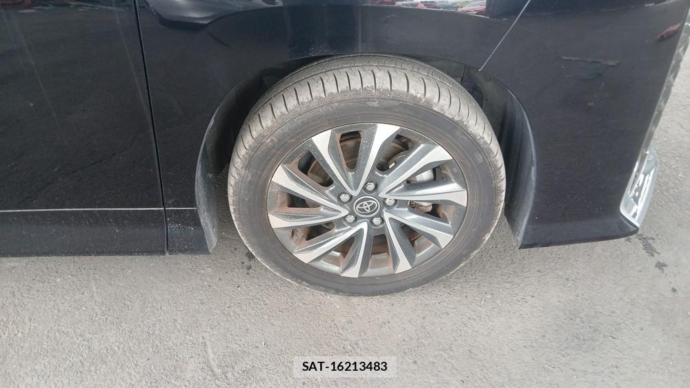 Toyota VOXY 2022 6920682-25
