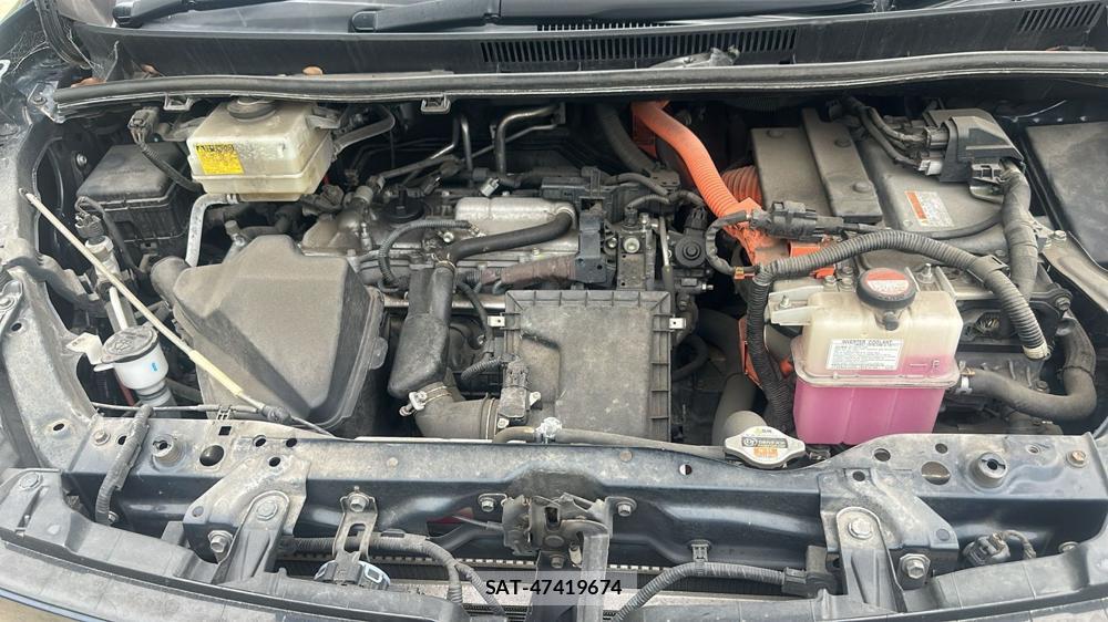 Toyota VOXY 2015 6920686-35