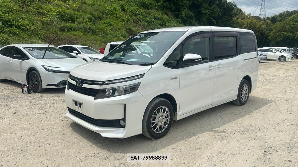 Toyota VOXY 2015 6788183-0