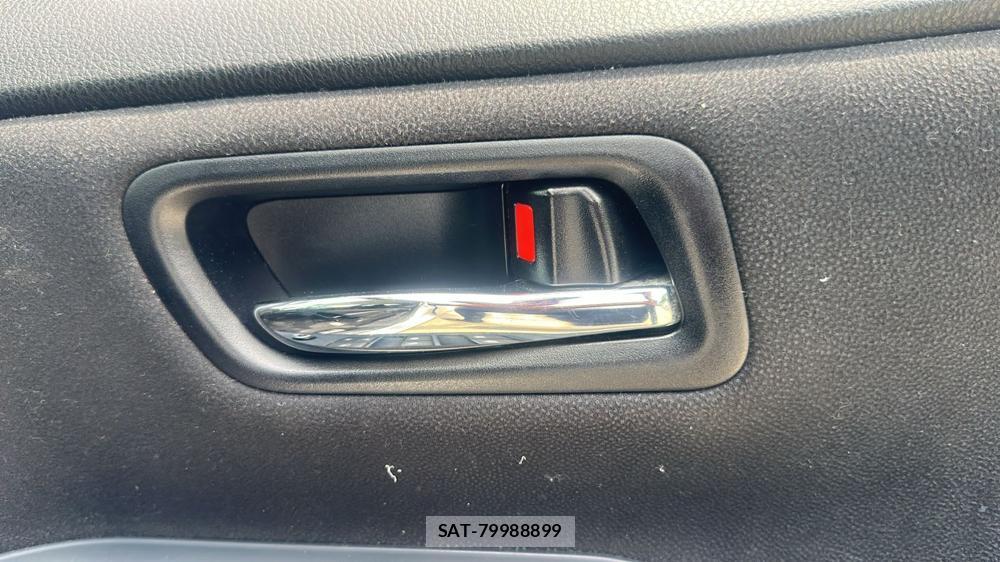 Toyota VOXY 2015 6788183-19