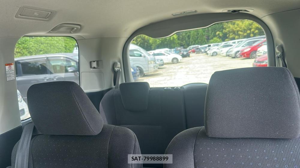 Toyota VOXY 2015 6788183-22