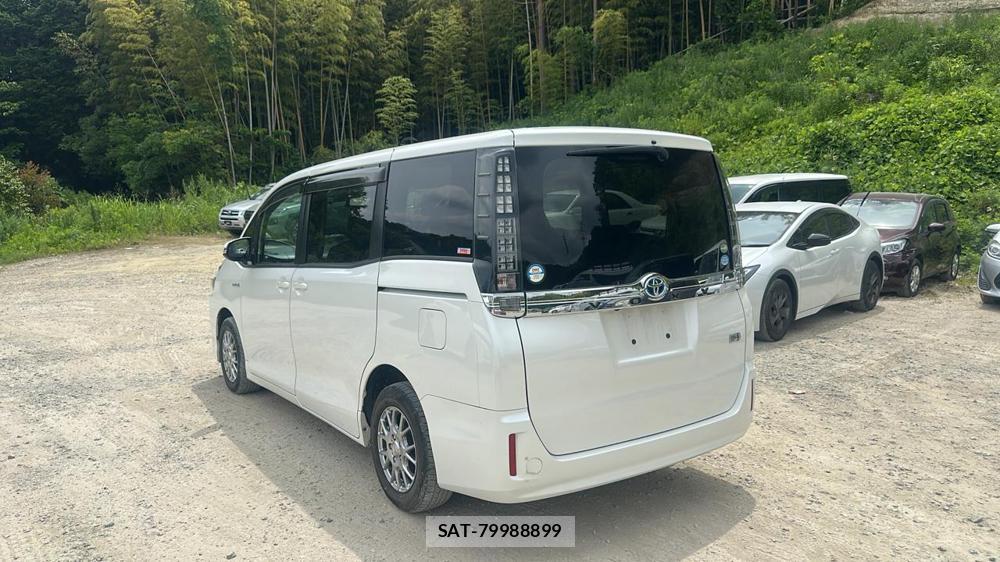 Toyota VOXY 2015 6788183-2
