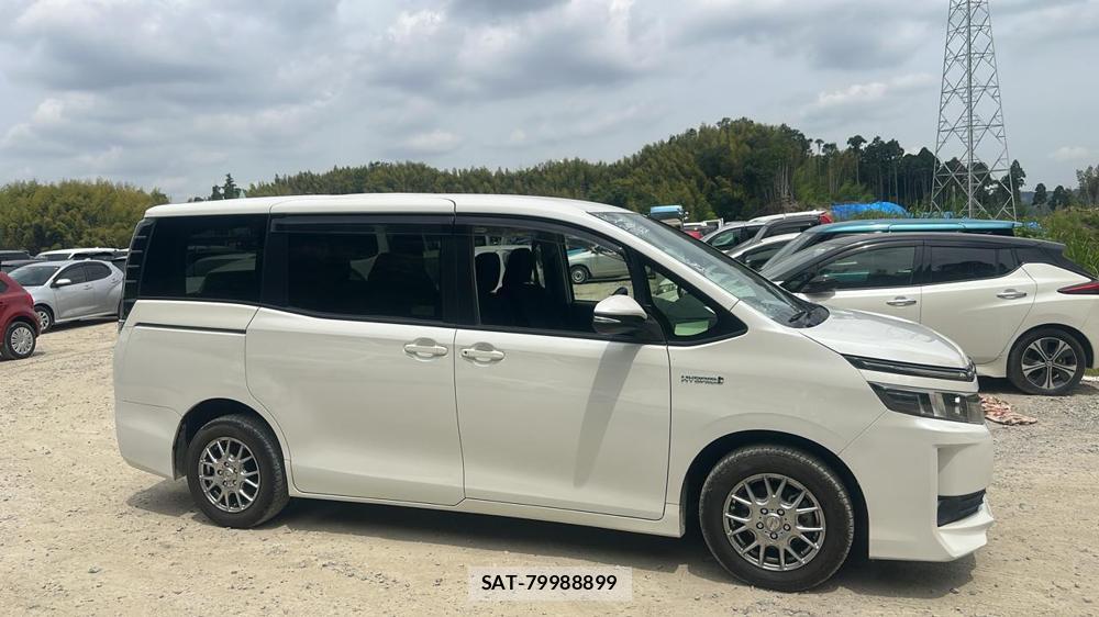 Toyota VOXY 2015 6788183-5