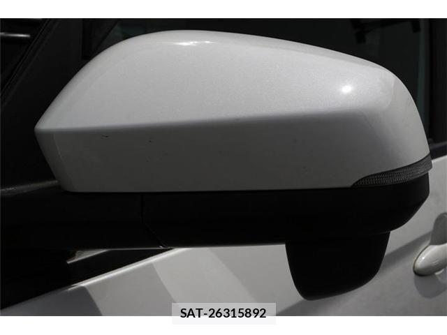 Toyota VOXY 2022-04 7563047-13
