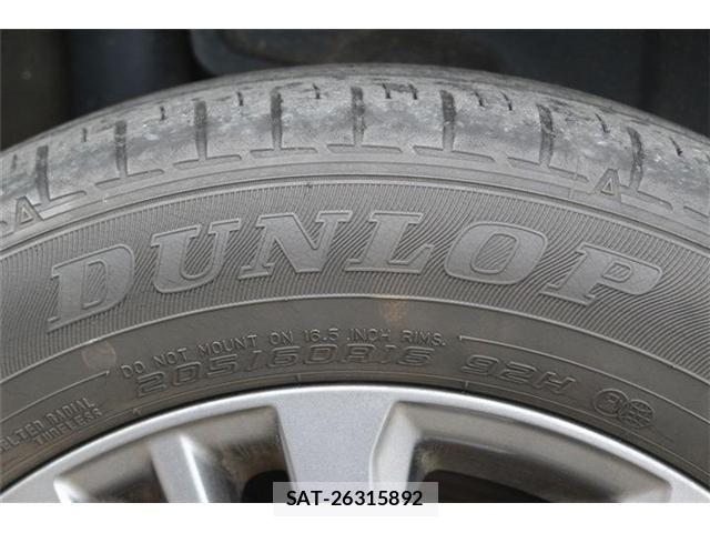 Toyota VOXY 2022-04 7563047-21