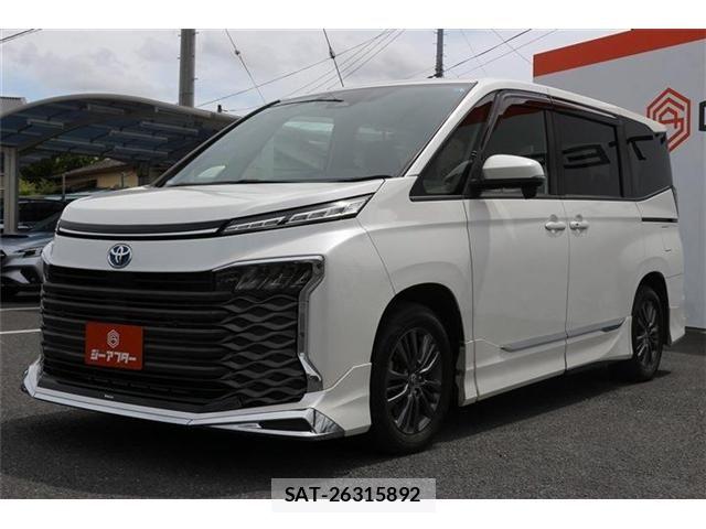 Toyota VOXY 2022-04 7563047-8