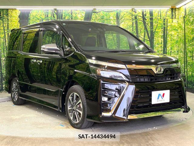 Toyota VOXY 2019-04 7563051-16