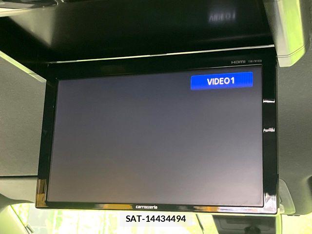 Toyota VOXY 2019-04 7563051-2