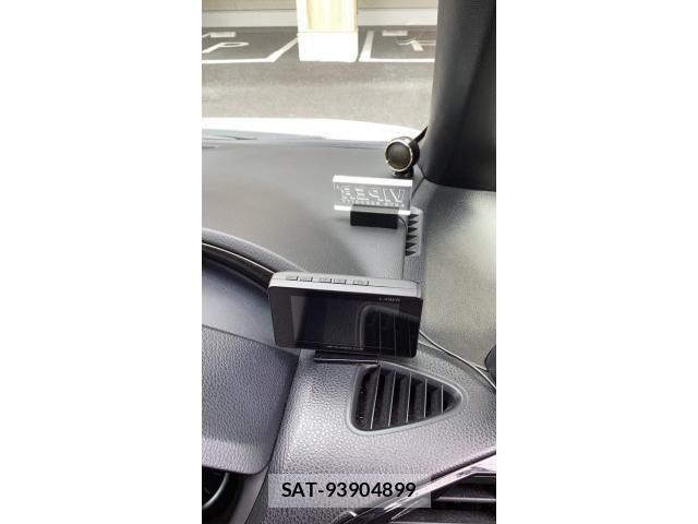 Toyota VOXY 2014-04 7563062-13