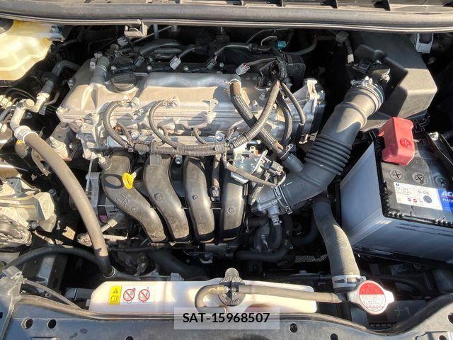 Toyota VOXY 2017-05 7563054-17