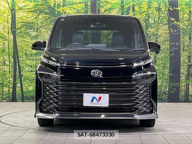 Toyota VOXY 2023-09 7563046-13