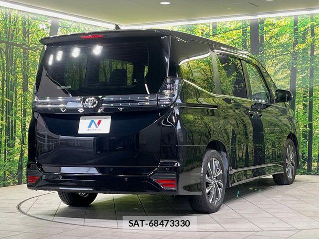 Toyota VOXY 2023-09 7563046-16