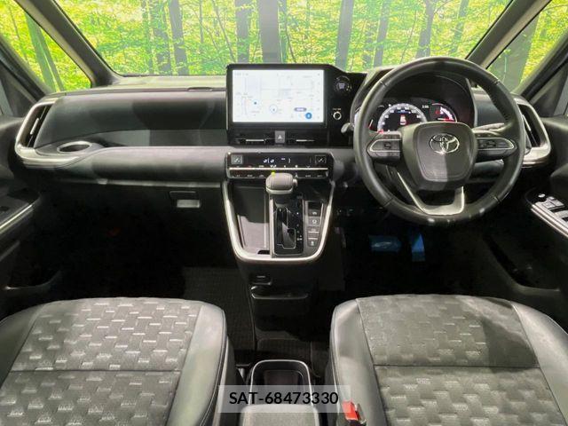 Toyota VOXY 2023-09 7563046-1