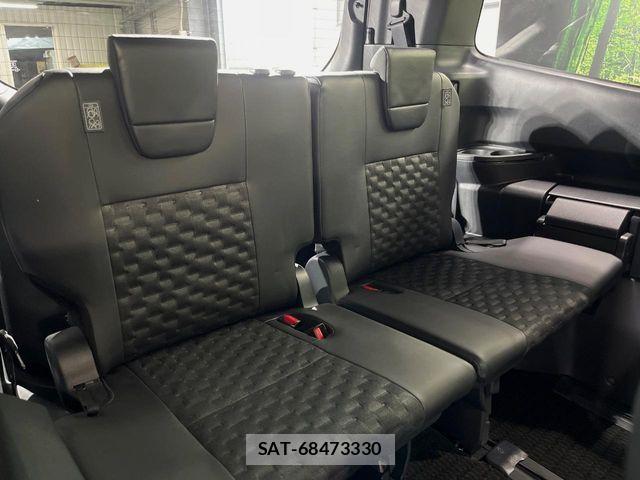 Toyota VOXY 2023-09 7563046-8