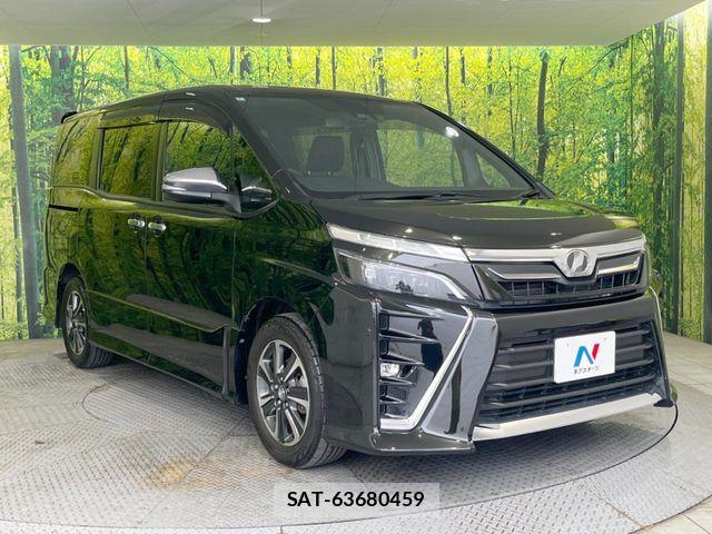 Toyota VOXY 2018-01 7563052-16