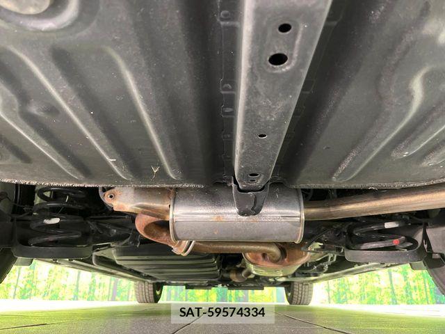 Toyota VOXY 2019-09 7563050-18