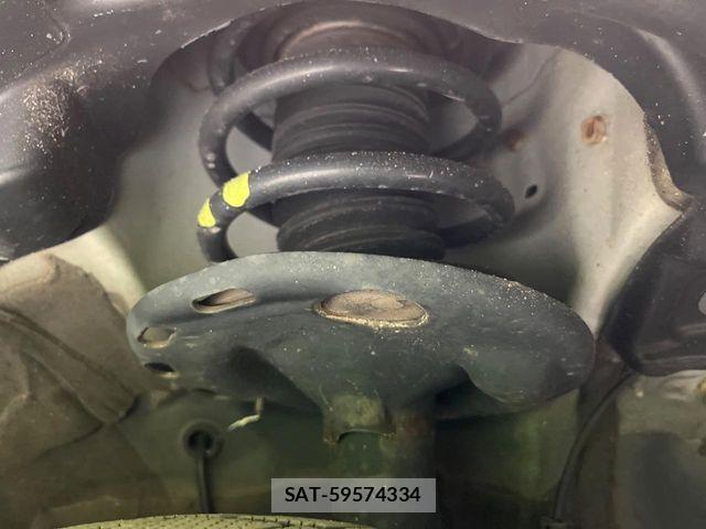 Toyota VOXY 2019-09 7563050-19