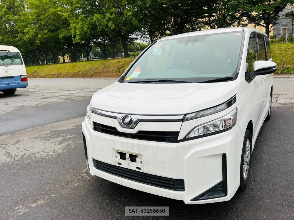Toyota VOXY 2020 7335624-0