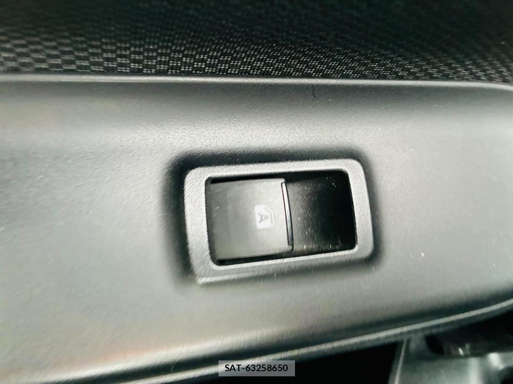 Toyota VOXY 2020 7335624-23