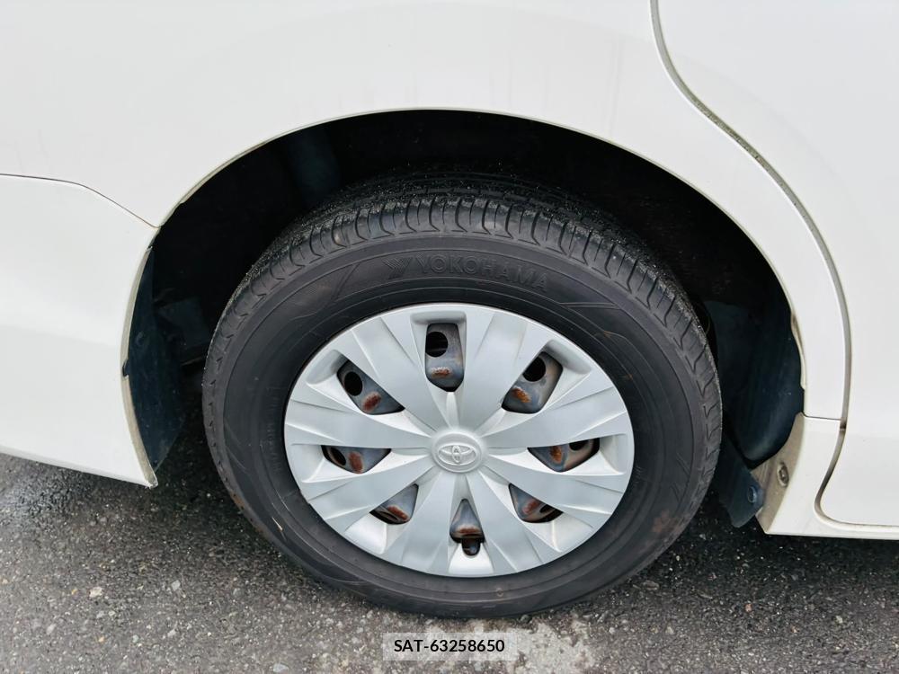 Toyota VOXY 2020 7335624-27