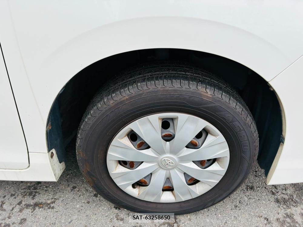 Toyota VOXY 2020 7335624-28