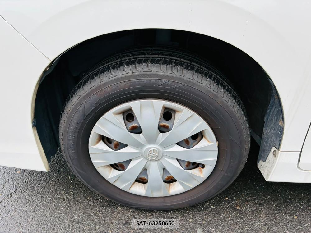 Toyota VOXY 2020 7335624-29
