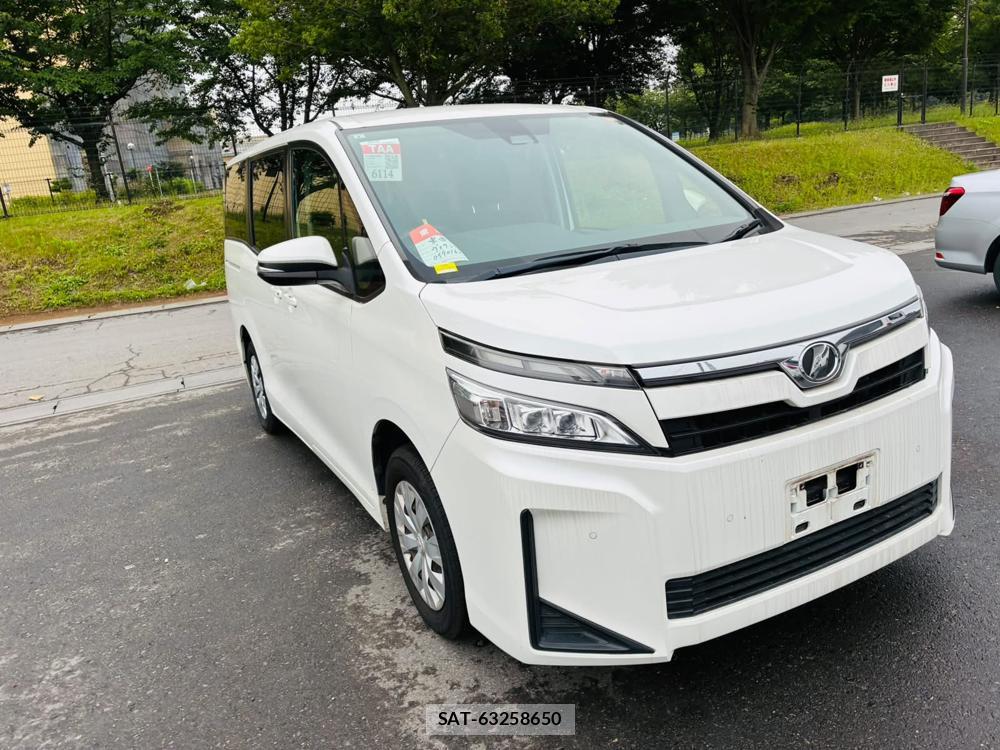 Toyota VOXY 2020 7335624-6