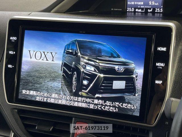 Toyota VOXY 2021-02 7563048-3