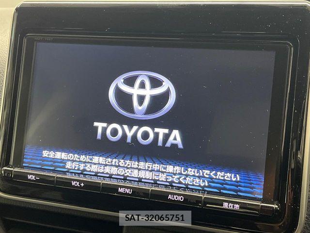 Toyota VOXY 2016-12 7563056-2