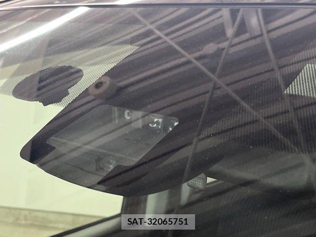 Toyota VOXY 2016-12 7563056-5