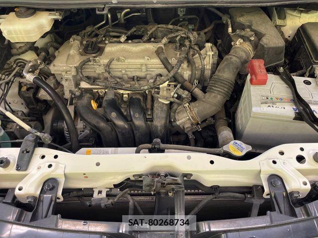 Toyota VOXY 2016-11 7563058-18