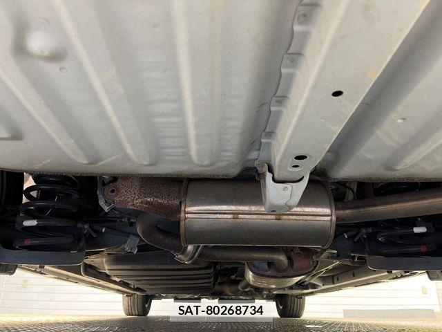 Toyota VOXY 2016-11 7563058-19