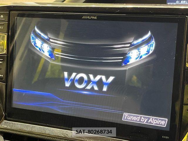 Toyota VOXY 2016-11 7563058-2