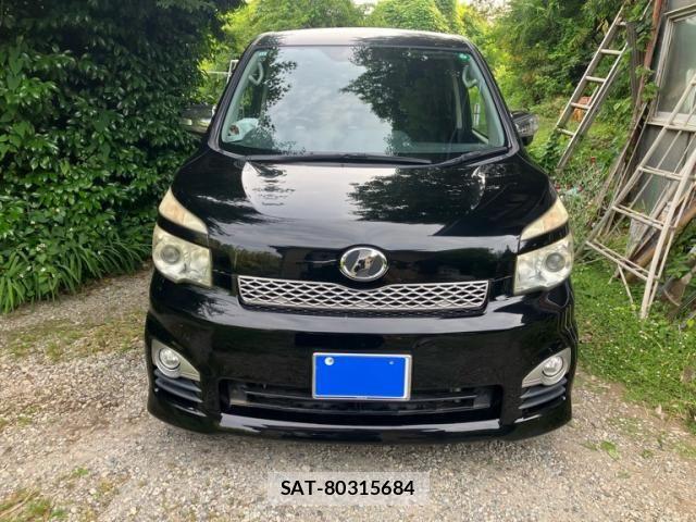 Toyota VOXY 2011-11 7563065-0