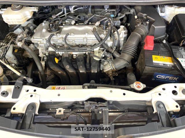 Toyota VOXY 2019-09 7563049-18