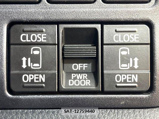 Toyota VOXY 2019-09 7563049-5