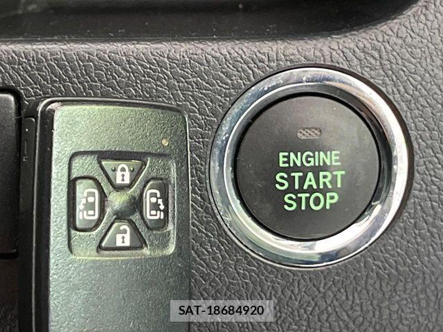 Toyota VOXY 2013-06 7563064-5