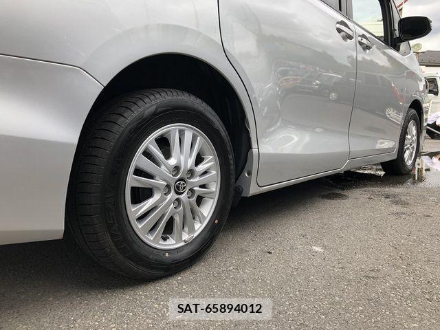 Toyota VOXY 2015-08 7563055-13