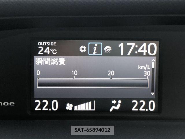 Toyota VOXY 2015-08 7563055-27