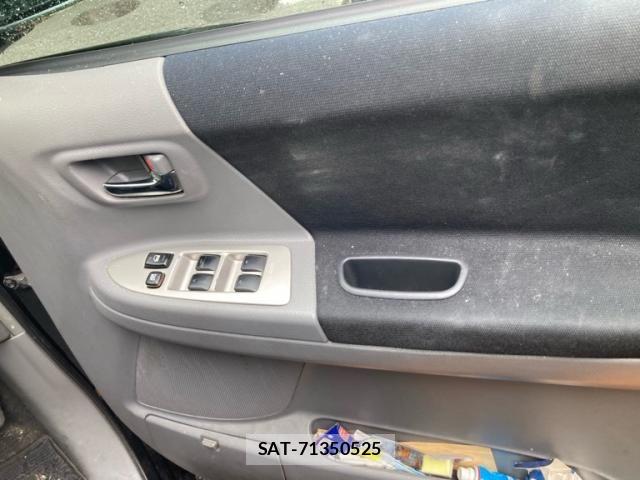 Toyota VOXY 2007-02 7563067-16