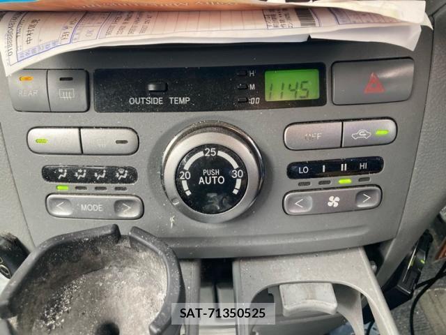 Toyota VOXY 2007-02 7563067-21