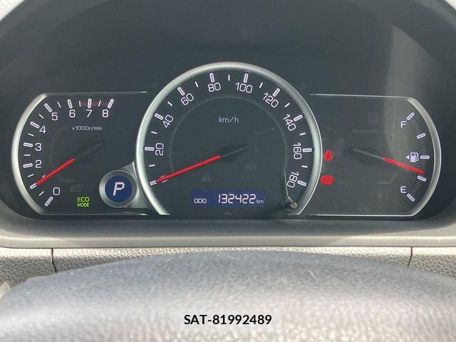 Toyota VOXY 2017-02 7563060-28