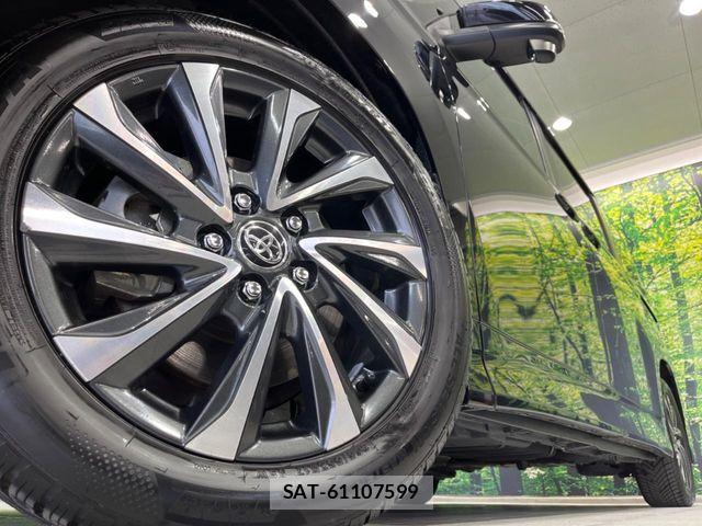 Toyota VOXY 2022-11 7621174-13