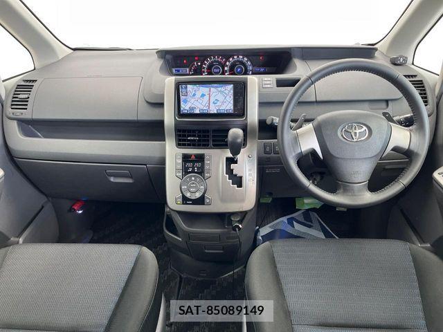 Toyota VOXY 2009-01 7621238-1