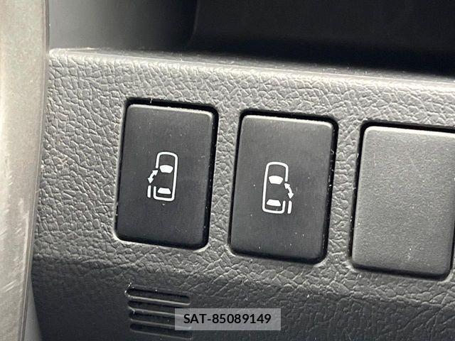 Toyota VOXY 2009-01 7621238-5